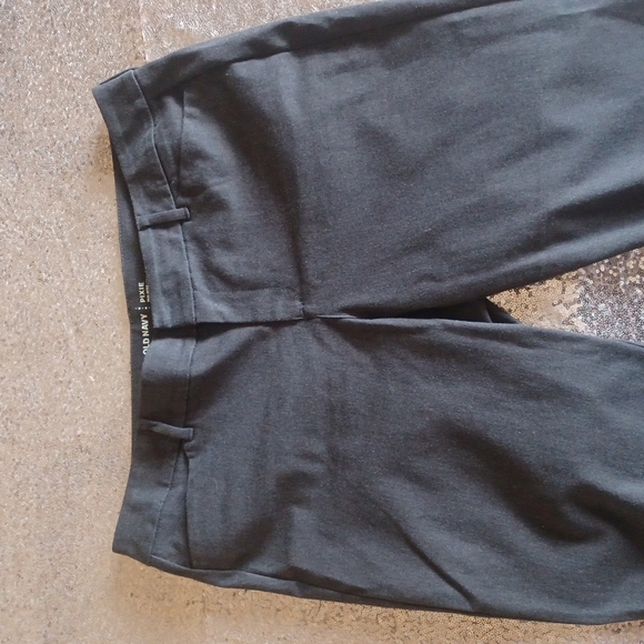 Charcoal Grey old Navy pixie ankle pants - Picture 2 of 3